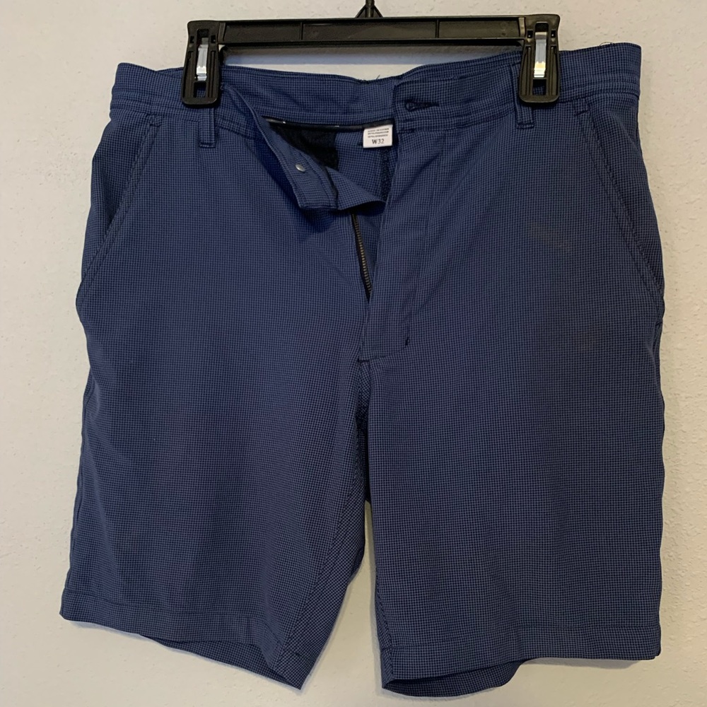 Blue/Grey Mem’s Footjoy Shorts.